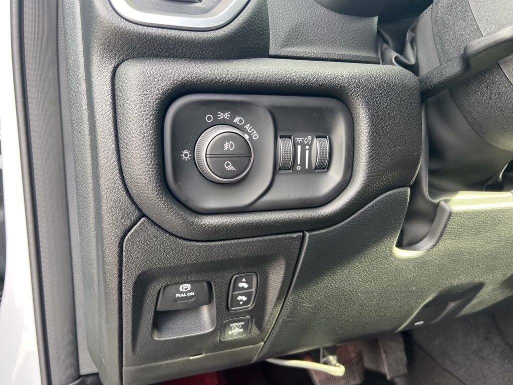 New 2026 RAM 1500 Big Horn AWD/4WD image 24