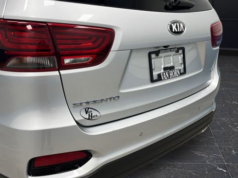 Used 2019 Kia Sorento S AWD/4WD image 36