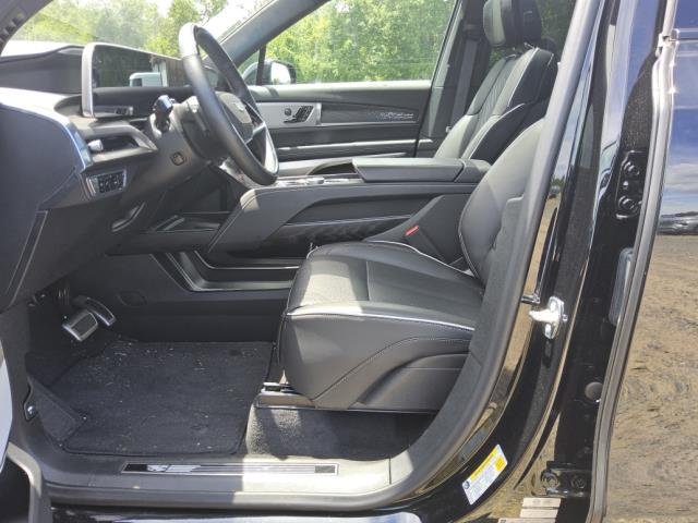 Used 2026 Cadillac Vistiq Platinum AWD/4WD image 4