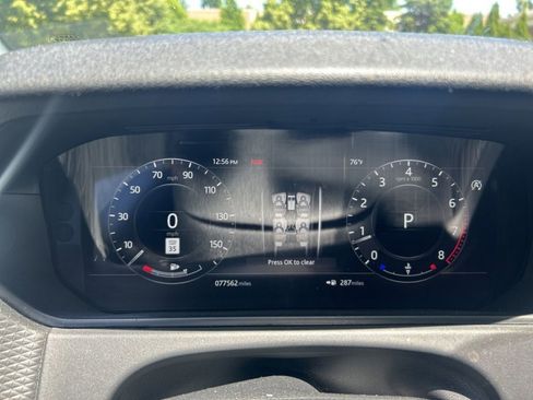 Used 2018 Land Rover Range Rover Velar S AWD/4WD image 11