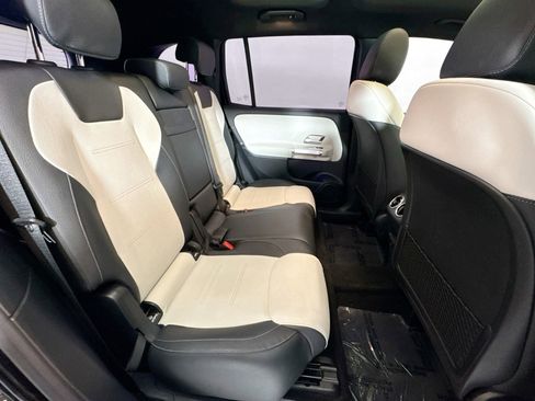 Certified 2022 Mercedes-Benz GLB 35 AMG AMG GLB 35 4MATIC SUV image 26