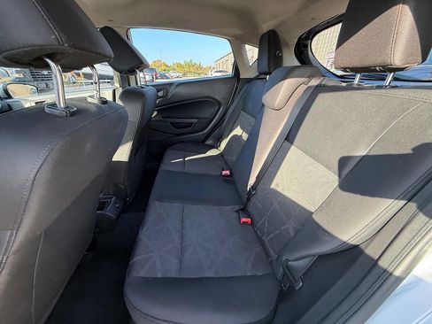 Used 2013 Ford Fiesta SE image 36