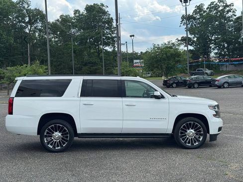 Used 2017 Chevrolet Suburban LT AWD/4WD image 6