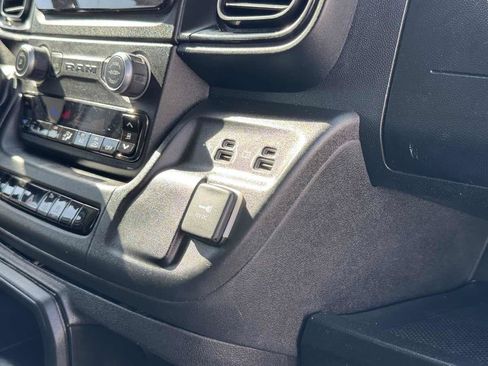 Used 2022 RAM ProMaster 2500 FWD image 19