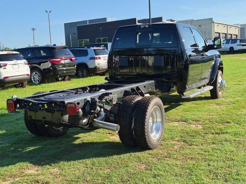 New 2026 RAM 5500 4x4 Crew Cab w/ Laramie Trim Package image 7
