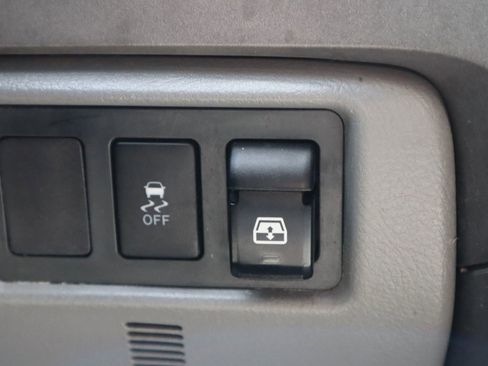 Used 2011 Toyota Tundra 2WD CrewMax w/ Tow Pkg image 23