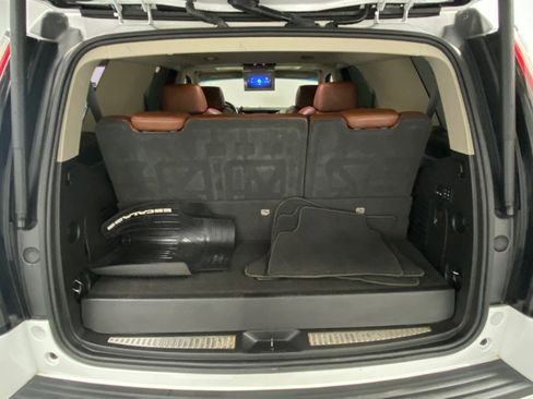 Used 2019 Cadillac Escalade Luxury image 41