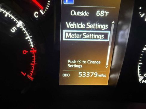 Certified 2022 Toyota 4Runner SR5 Premium w/ Moonroof Package AWD/4WD image 39
