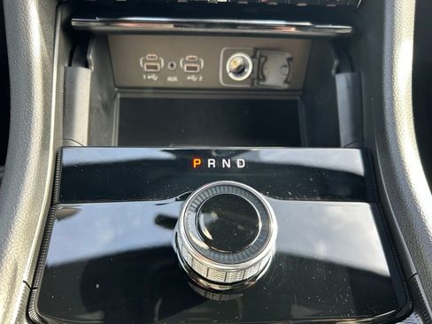 New 2025 Jeep Grand Cherokee Altitude image 15