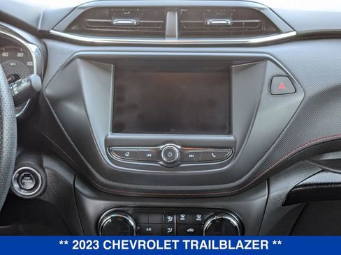 Used 2023 Chevrolet TrailBlazer RS image 30