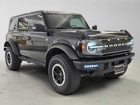 Used 2022 Ford Bronco Badlands AWD/4WD image 7