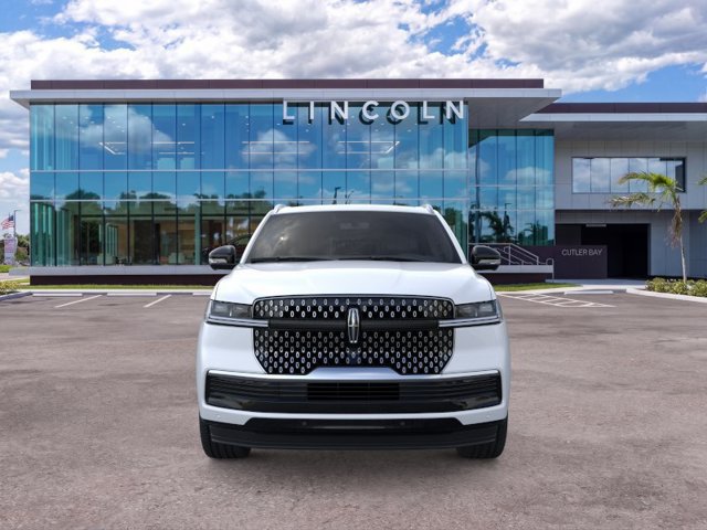 New 2026 Lincoln Navigator Reserve AWD/4WD image 6