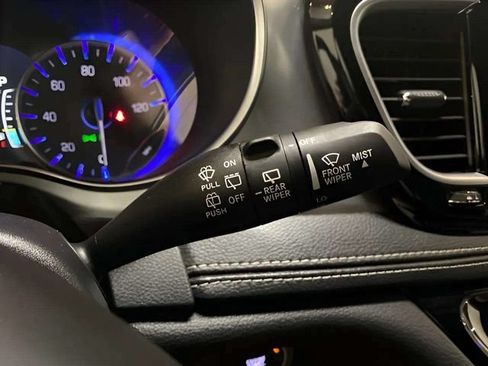 Used 2026 Chrysler Pacifica Limited w/ S Appearance Package FWD image 38