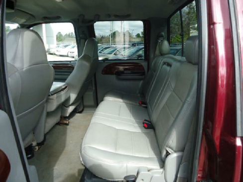 Used 2007 Ford F250 Lariat image 9