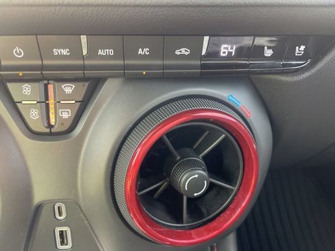 Used 2020 Chevrolet Blazer RS AWD/4WD image 32