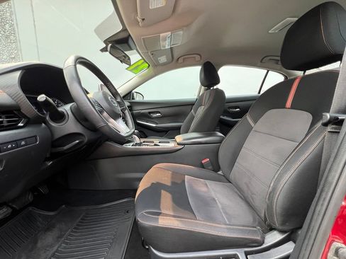 Certified 2021 Nissan Sentra SR FWD image 16