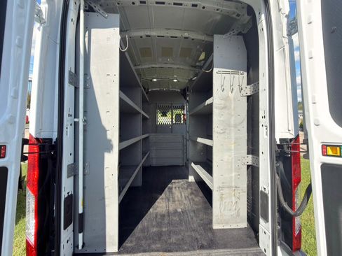 Used 2018 Ford Transit 250 148 Medium Roof RWD image 12