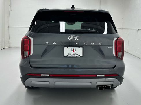 Used 2023 Hyundai Palisade Limited w/ Cargo Package AWD/4WD image 7