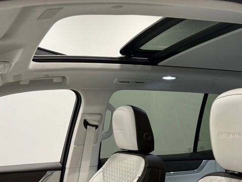 Used 2024 GMC Acadia Denali w/ LPO, Floor Liner Package AWD/4WD image 33