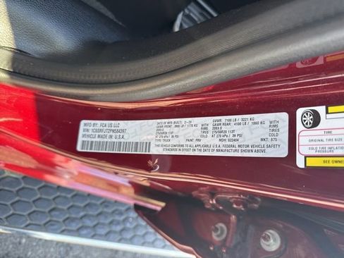 Used 2023 RAM 1500 Laramie image 29