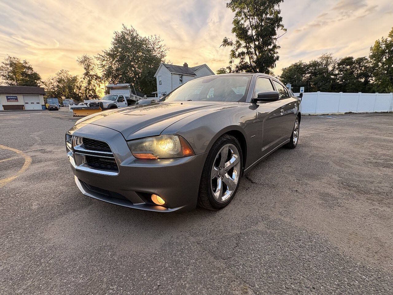 Used 2012 Dodge Charger R/T RWD image 2