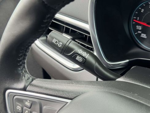 Used 2020 Chevrolet Equinox LT FWD image 9