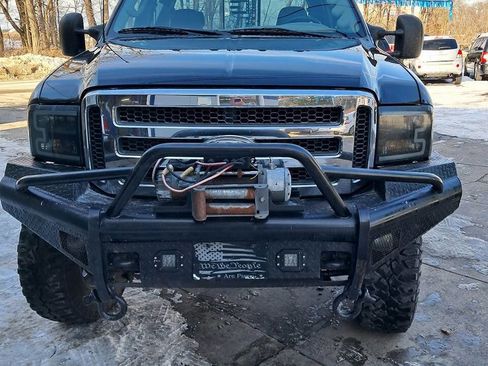 Used 2005 Ford F350 XLT image 1