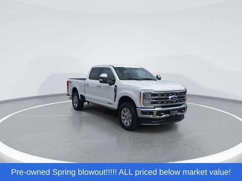 Used 2023 Ford F350 Lariat w/ Lariat Ultimate Package AWD/4WD image 2