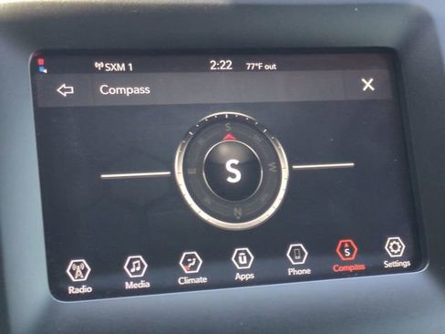 Used 2019 Jeep Cherokee Latitude w/ Popular Appearance Group FWD image 23