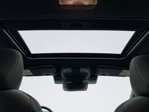 Used 2024 Subaru Crosstrek 2.5i Sport w/ Crosstrek Mirror Package image 18