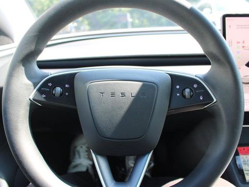 Used 2024 Tesla Model 3 Long Range AWD/4WD image 12