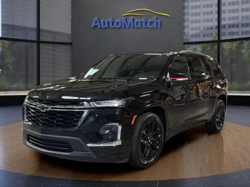 Used 2023 Chevrolet Traverse Premier w/ Redline Edition FWD image 4