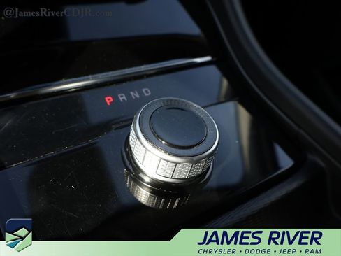 Used 2024 Jeep Grand Cherokee Laredo RWD image 36