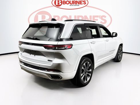 Used 2023 Jeep Grand Cherokee Overland w/ Advanced Protech Group III image 12