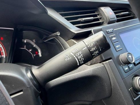 Used 2018 Honda Civic Sport image 42