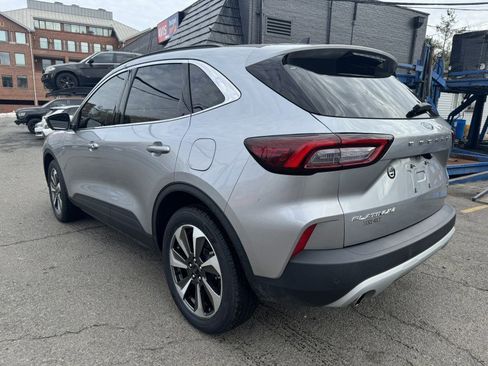 Used 2023 Ford Escape Platinum image 43