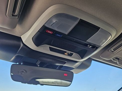 Certified 2025 Subaru Crosstrek 2.0i Premium image 27