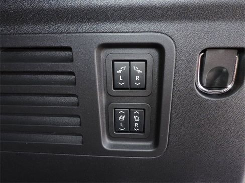 New 2026 Buick Enclave Sport Touring w/ Power Package image 14