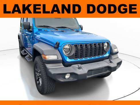 Used 2024 Jeep Wrangler Sport S image 1