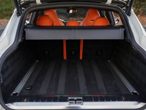 Used 2022 Aston Martin DBX image 38