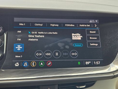 Certified 2022 Buick Envision Essence w/ Technology Package I FWD image 15