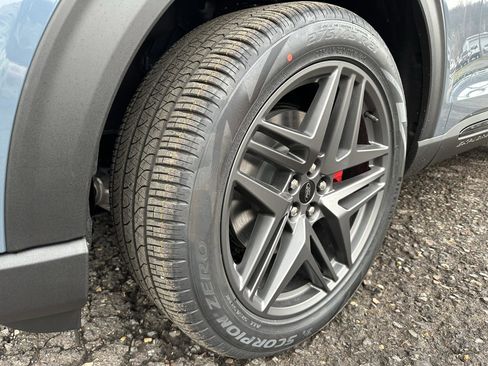 New 2026 Ford Explorer ST-Line w/ ST-Line Street Pack image 14