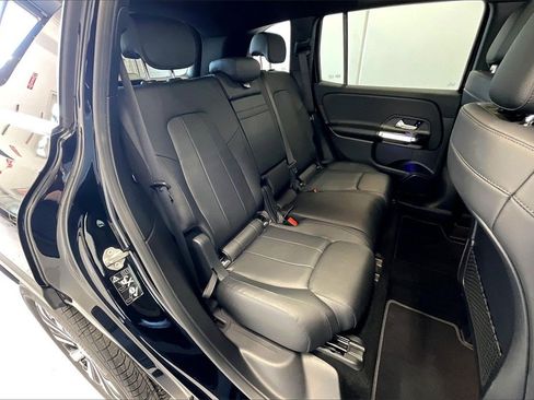 Certified 2021 Mercedes-Benz GLB 250 4MATIC image 19