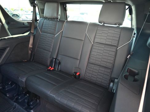 Used 2025 Cadillac Escalade Sport Platinum w/ LPO, Floor Liner Package AWD/4WD image 38