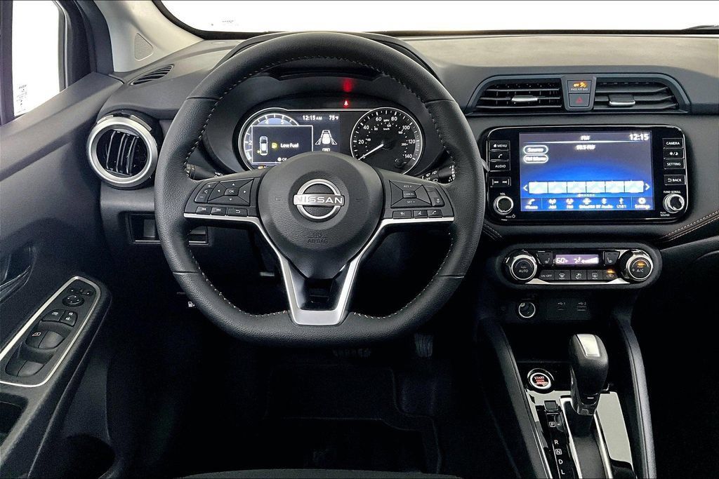 New 2025 Nissan Versa SR w/ Trunk Package FWD image 20