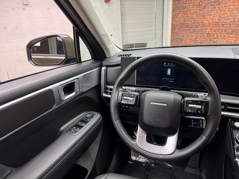 Used 2024 Hyundai Santa Fe SEL image 13