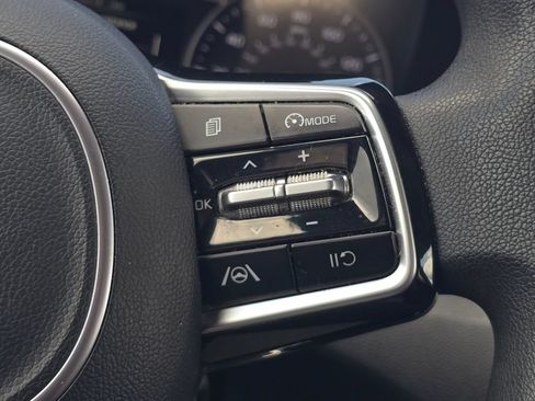 Used 2023 Kia Sorento LX AWD/4WD image 22