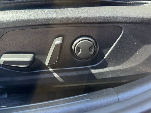Certified 2023 Hyundai Elantra Limited FWD image 16