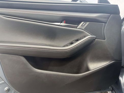 Used 2024 MAZDA MAZDA3 s image 12