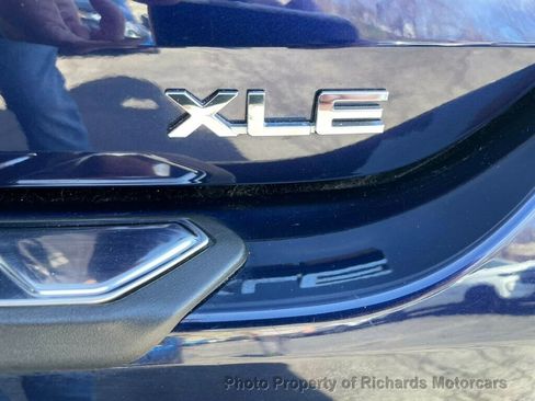 Used 2022 Toyota Highlander XLE image 8